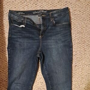 Universal Thread Women's Blue Jeans